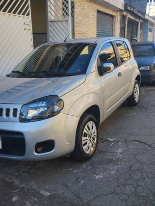 FIAT UNO 1.0 EVO VIVACE 8V FLEX 4P MANUAL FIAT UNO 1.0 EVO VIVACE 8V FLEX 4P MANUAL